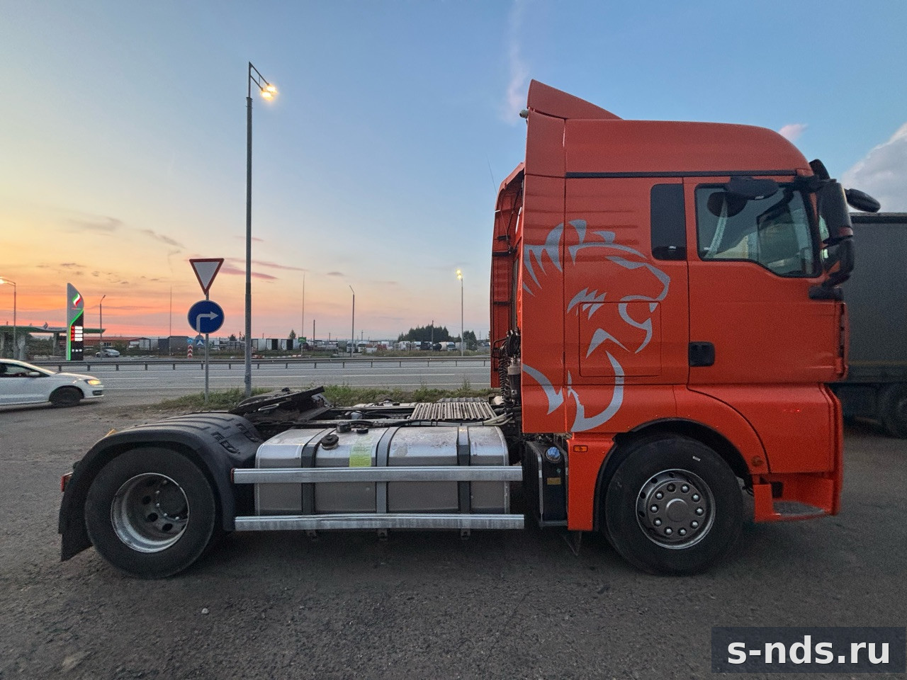 Седельный тягач SITRAK C7H MAX