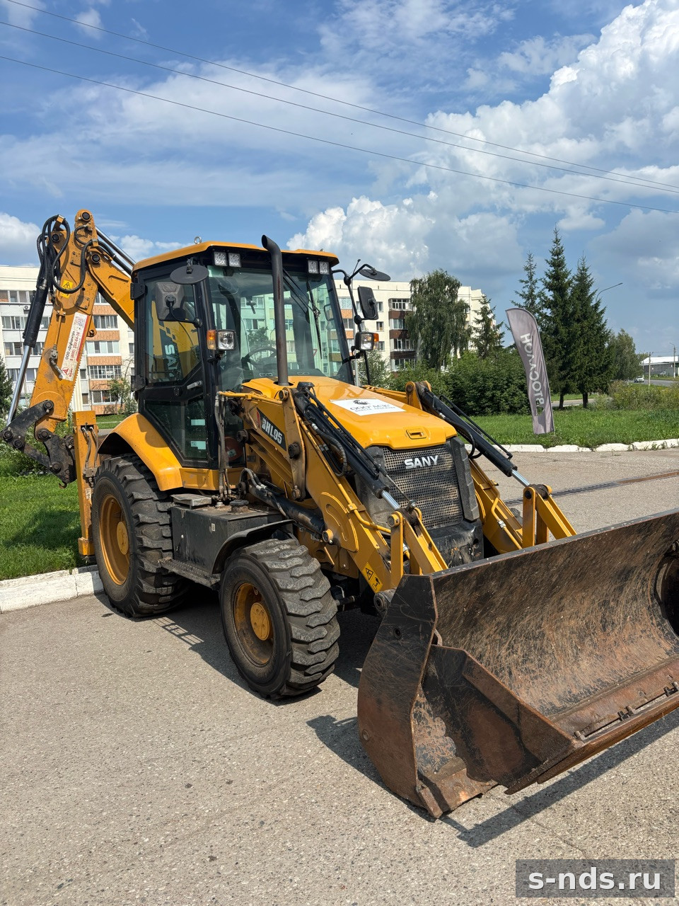 Экскаватор-погрузчик SANY BHL95, 2024