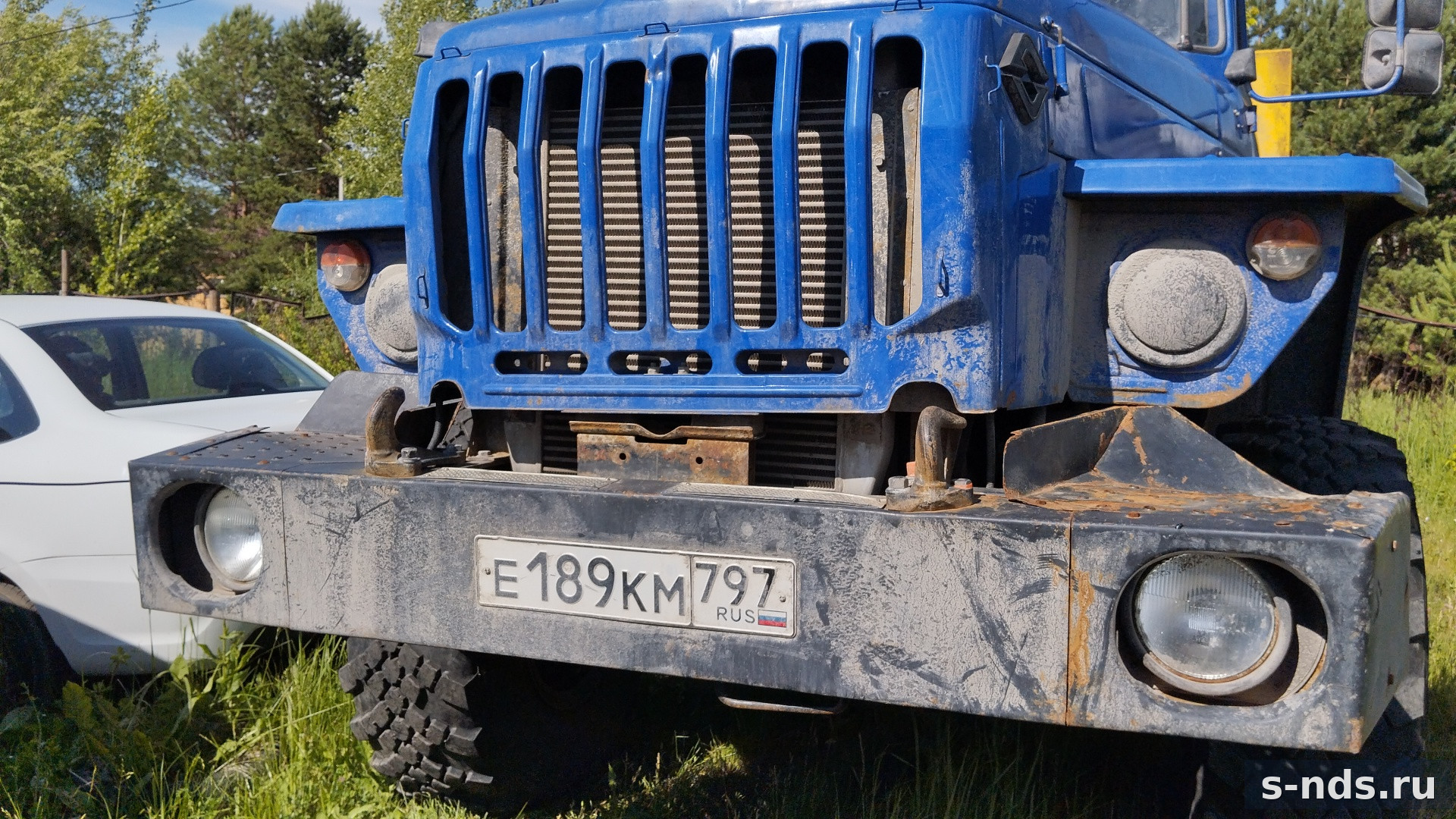 Буровая установка на шасси Урал 5493U3