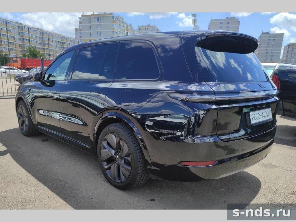 Гибрид LIXIANG L9 ULTRA 2024г.