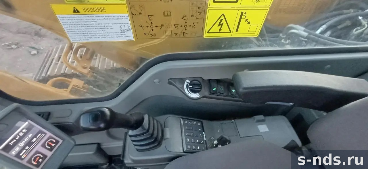 Гусеничный экскаватор LGCE (SDLG) E6215FLC, 2023