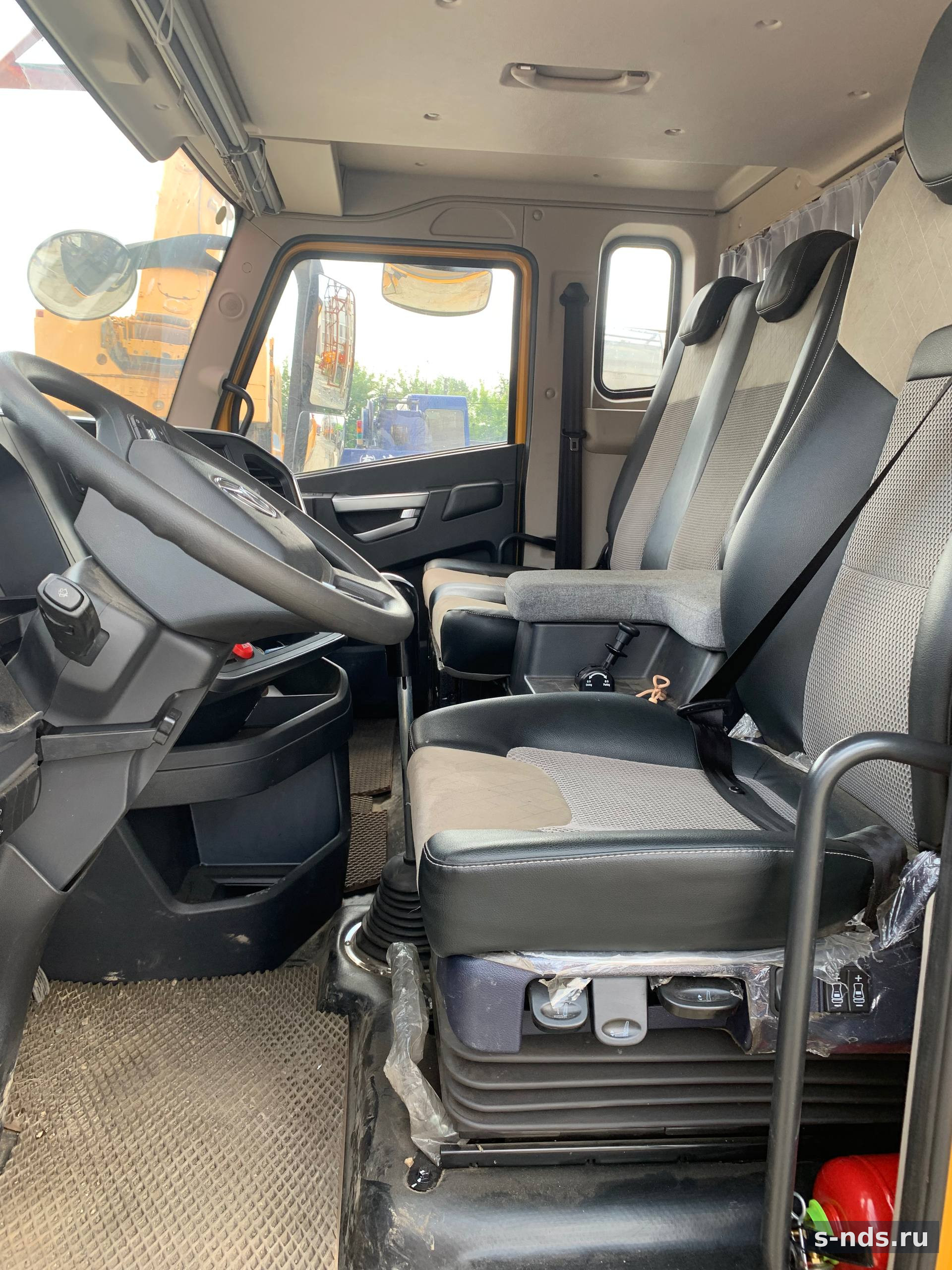 Автокран Sany STC300T5, 2024
