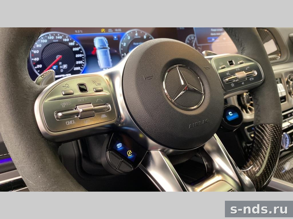 MERCEDES-BENZ AMG G63